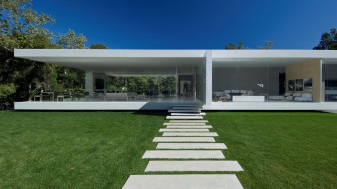 Glass Pavilion 3