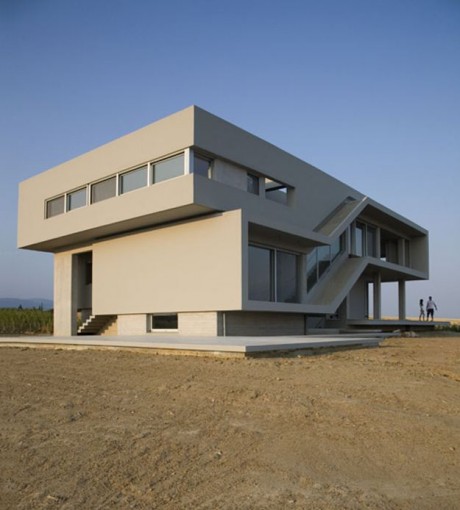 Двойной Дом (Double House) в Греции от Divercity Architects.
