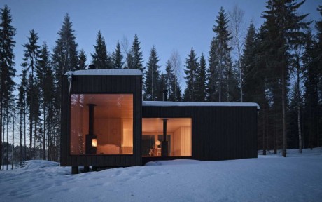 Четырёхугольная вилла (Four-cornered Villa) в Финляндии от Avanto Architects.
