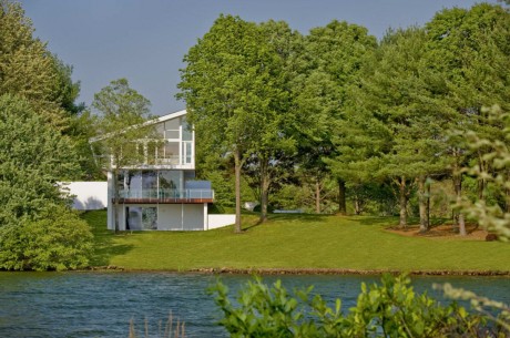 Дом у озера в США 4