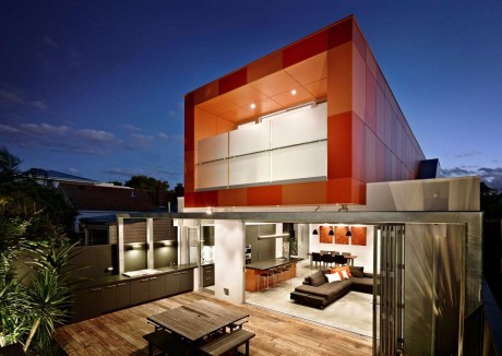 Яркий дом в Австралии
