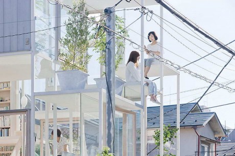 Стеклянный дом в Японии 2