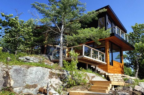 Дом у озера в Канаде 2