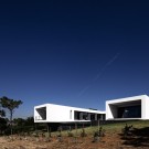 Минималистский дом в Португалии 6