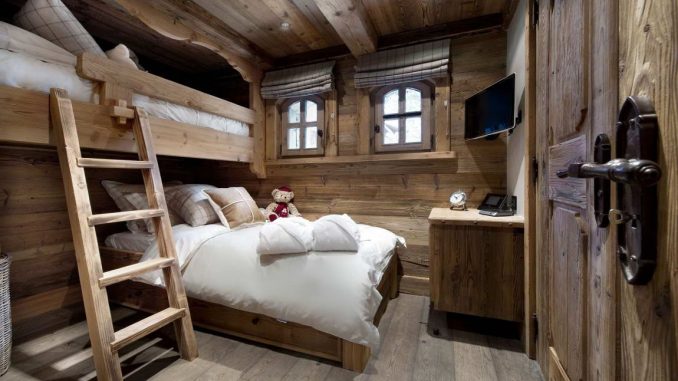 Petit Chateau 12