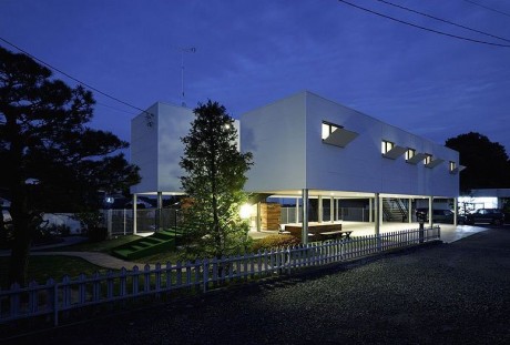 Дом с аллеей в Японии