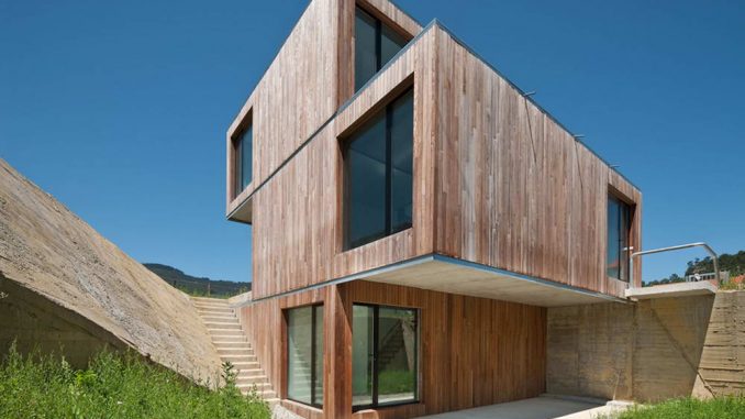 More House 1