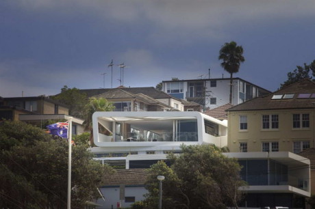 Современный дом необычного дизайна в Австралии
