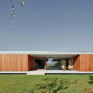 Одноэтажный дом с плоской крышей в стиле минимализм в Испании