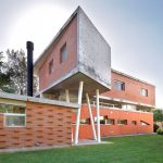 Дом из бетона и кирпича в Аргентине