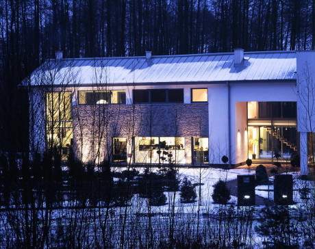 Дом в Боровце (House in Borowiec) в Польше от Front Architects & Ipnotic Architecture.