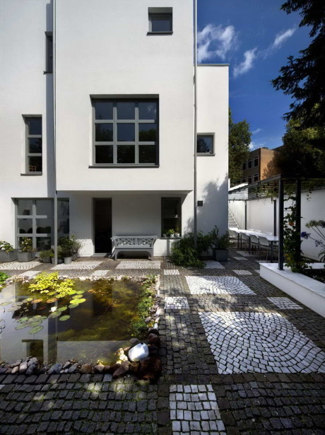Дом KLR (House KLR) в Германии от archequipe.
