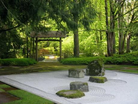 Сад камней в японском саду