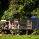 Устойчивый дом у реки (Sustainable house on the Geul) в Голландии от Upfrnt при участии Zwarthout.