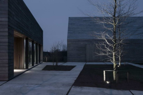 Резиденция DC2 (DC2 Residence) в Бельгии от Vincent Van Duysen Architects.