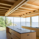Gulf Islands Residence 5 135x135 Деревянный дом на острове в Канаде фасад стекло рельеф лес берег природа дерево 