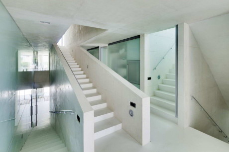 Дом Медуза (Jellyfish House) в Испании от Wiel Arets Architects.