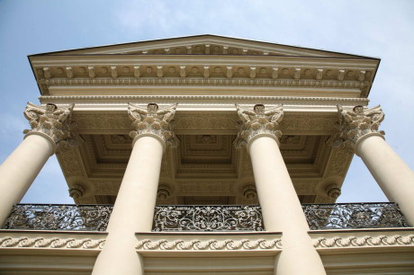 Особняк в поселке Флоранс (Mansion in Florence) в России от Д.Б. Бархина.