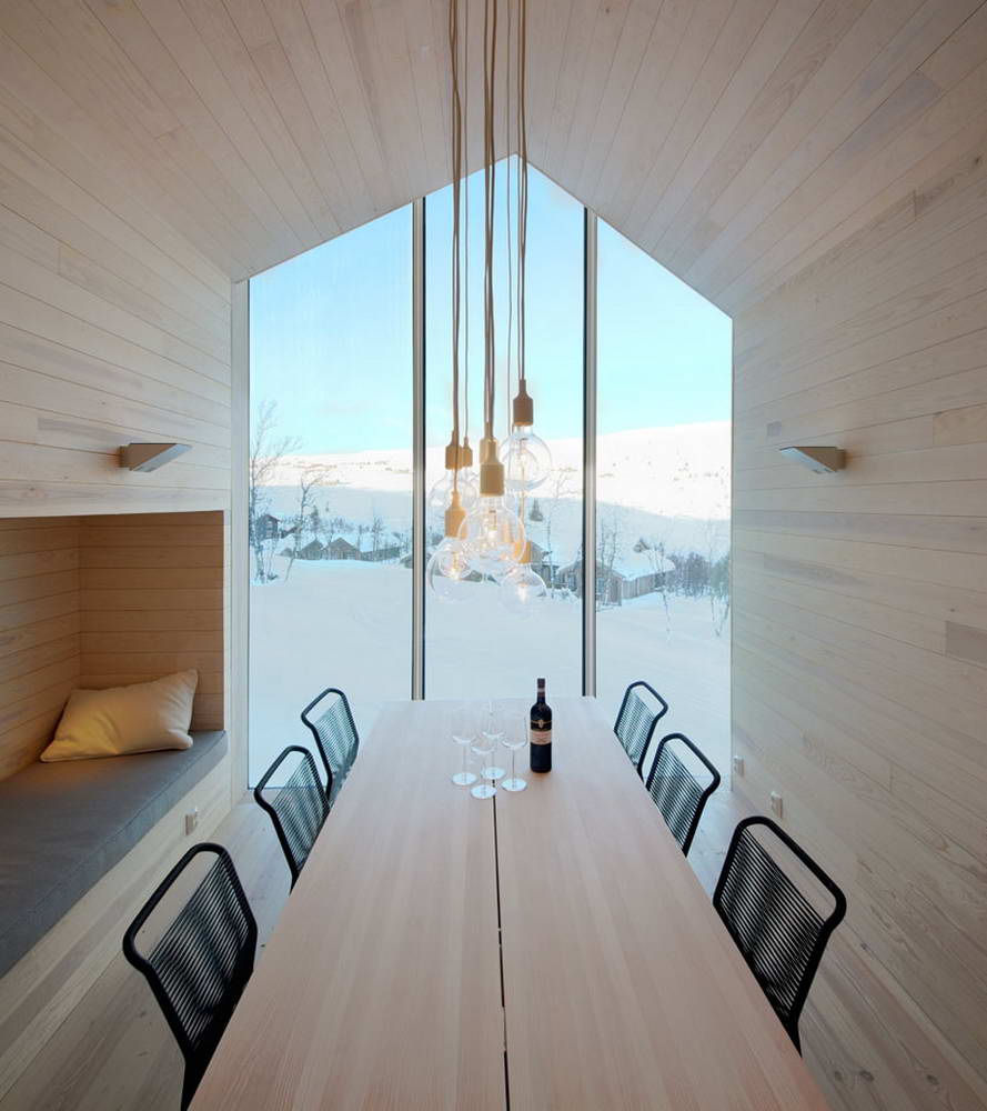 Дом для отдыха (Holiday Home Havsdalen) в Норвегии от Reiulf Ramstad Arkitekter.