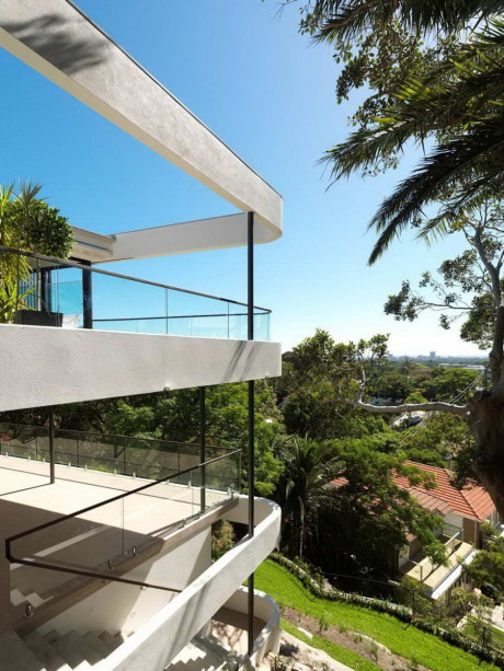 Дом на вершине скалы (Cliff Top House) в Австралии от Luigi Rosselli Architects.