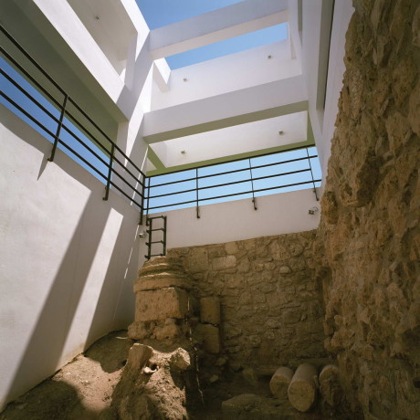 Резиденция в Древнем Коринфе (Residence in Ancient Korinthos) в Греции от Spiros Papadopoulos Studio.
