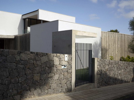 Дом Z (Z House) в Испании от Jose Antonio Sosa.