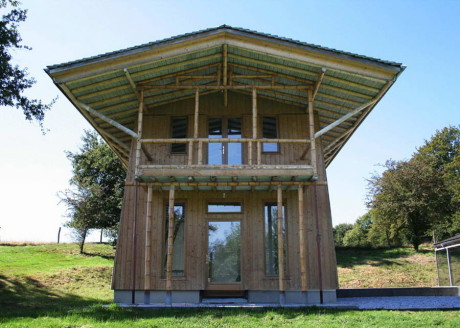 Бамбуковые дома (Bamboo Houses) во Франции от Simon Velez.