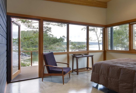 Дом на острове (Cortes Island Residence) в Канаде от Balance Associates Architects.