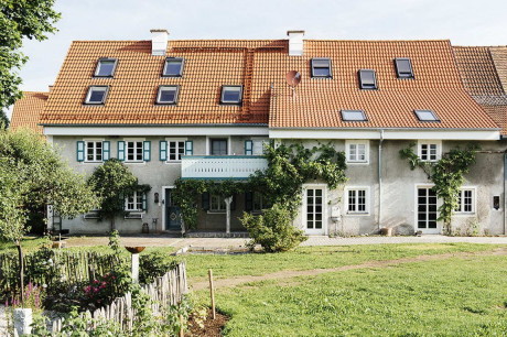 Дом Моренвайс (Moorenweis) в Германии от Buero Philipp Moeller.