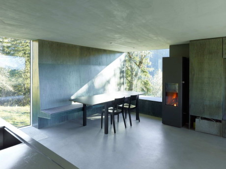 Дом Савиоз (Savioz House) в Швейцарии от Savioz Fabrizzi Architecte.