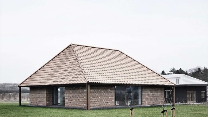 Кирпичный дом (Brick House) в Дании от LETH & GORI. Кирпичный дом (Brick House) в Дании от LETH & GORI.