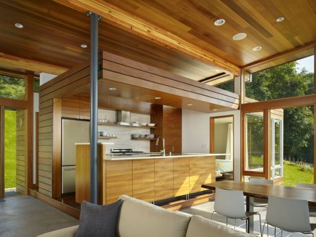 Домик на острове Вашон (Vashon Island Cabin) в США от Vandeventer + Carlander Architects.