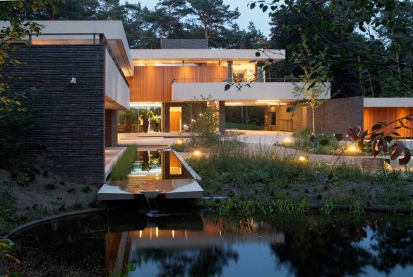Вилла Дюна (Dune Villa) в Голландии от HILBERINKBOSCH Architects.