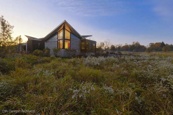 Резиденция Иллинойс (Illinois Residence) в США от Dirk Denison Architects.