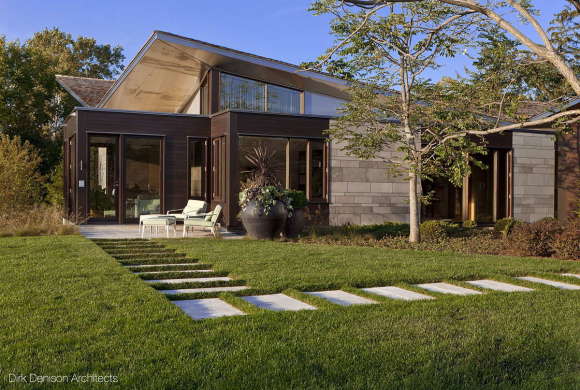 Резиденция Иллинойс (Illinois Residence) в США от Dirk Denison Architects.