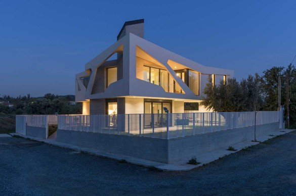 Дом Парадокс (Paradox House) в Греции от Klab Architecture.
