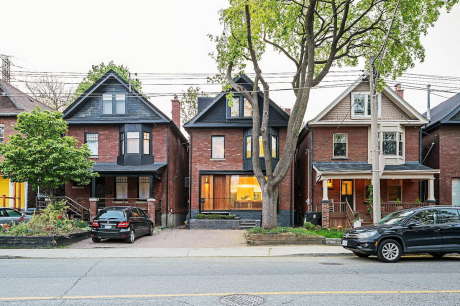    (Toronto Infill Home)    JCI Architects.