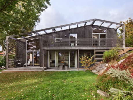 Дом «Зелёная фасоль» (Green Bean House) в Швеции от Arctic Studio.