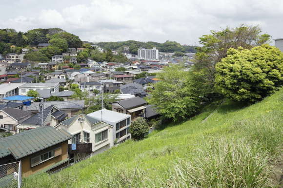 Дом в Byoubugaura (House in Byoubugaura) в Японии от Takeshi Hosaka.