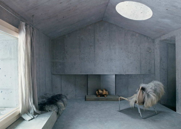 Concrete house 17