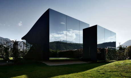 Зеркальные Дома (Mirror Houses) в Италии от Peter Pichler Architecture.