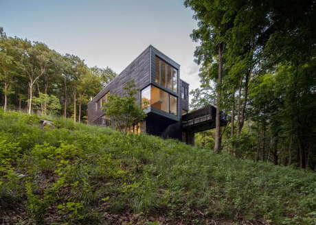    (Red Rock House)    Anmahian Winton Architects.