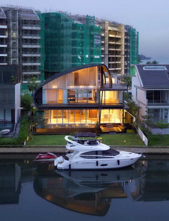 Waterfront Home in Singapore 1