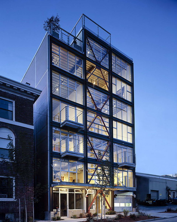 Capitol Hill Loft 10