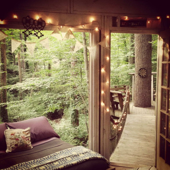 Secluded Intown Treehouse 11