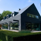 Дом М (Woonhuis M) в Голландии от WillemsenU Architecten.