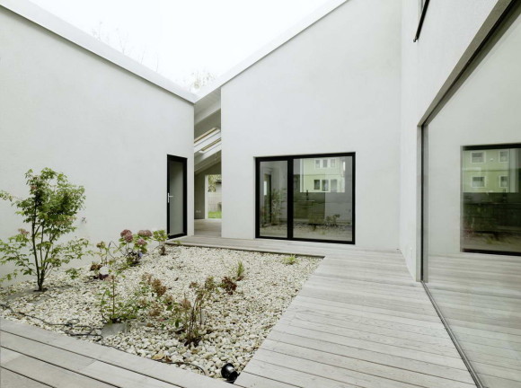 Малобюджетный кирпичный дом (Low Budget Brickhouse) в Австрии от Triendl und Fessler Architekten ZT OG.