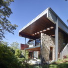 Дом у ручья (Creek House) в Австралии от Shaun Lockyer Architects.