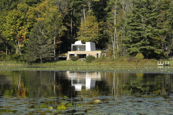 Дом у озера (Lake House) в США от Taylor and Miller Architecture and Design.