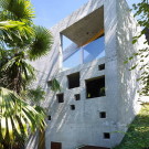   (Concrete House)    Wespi de Meuron Romeo Architects.